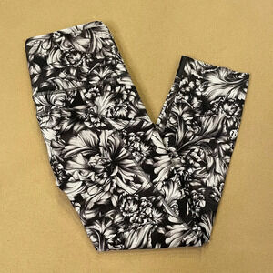 Lululemon Fast & Free Crop Leggings Size 4